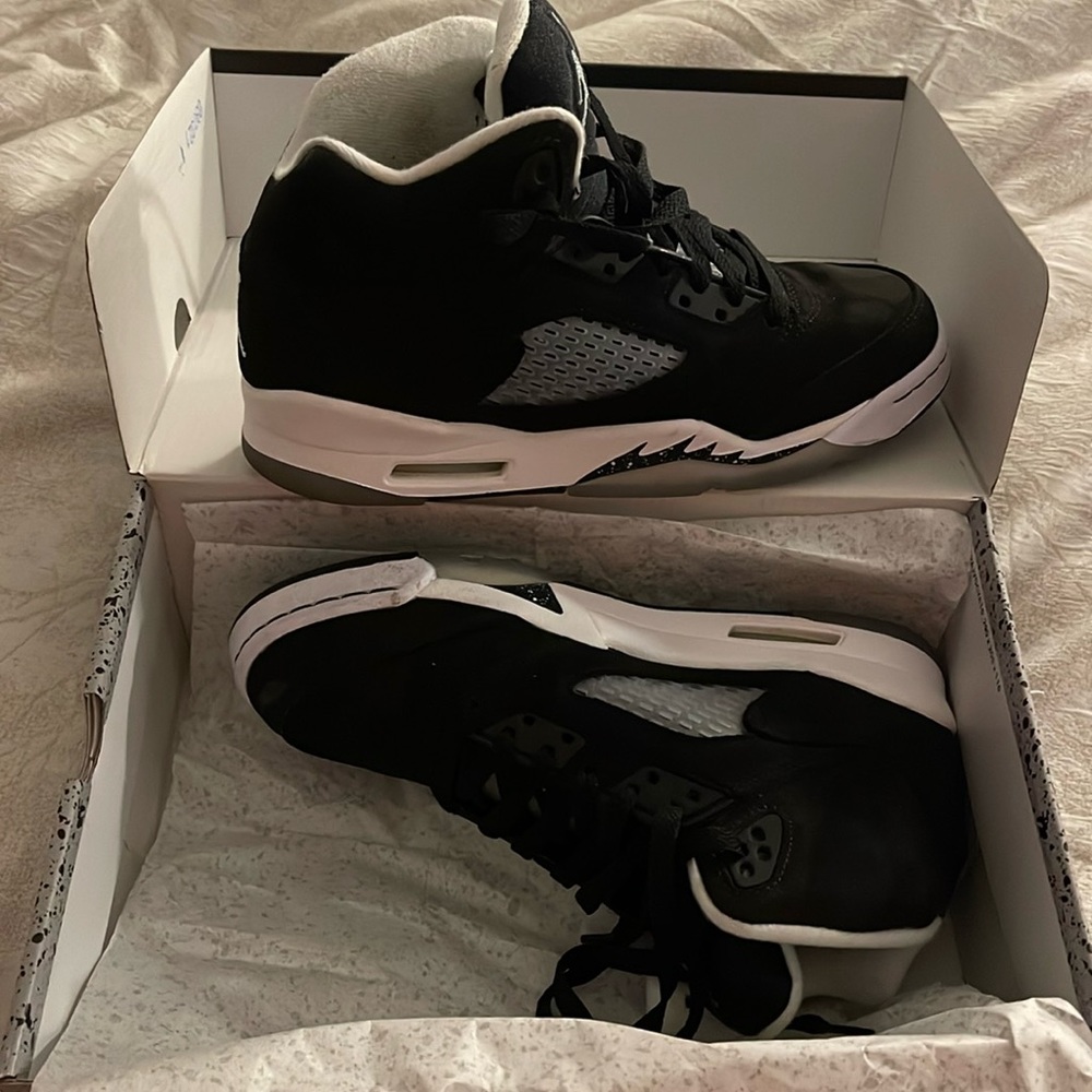 **Jordan Retro 5** 5.5 big kids